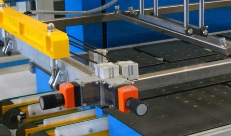 Impresora serigráfica automática para vidrio de electrodomésticos